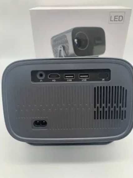 Портативный смарт-проектор V8 4K на Android 11 с Wi-Fi 2.4G/5G новый