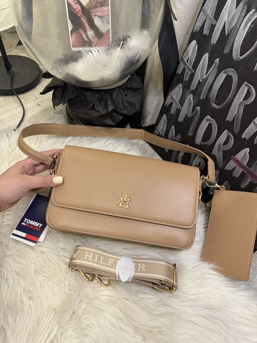Сумка бежева Tommy Hilfiger з гаманцем