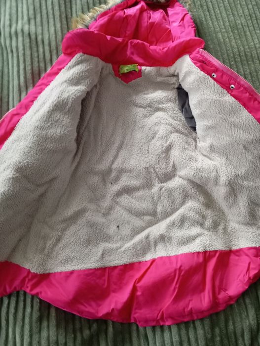 Дитяча парка для дівчинки