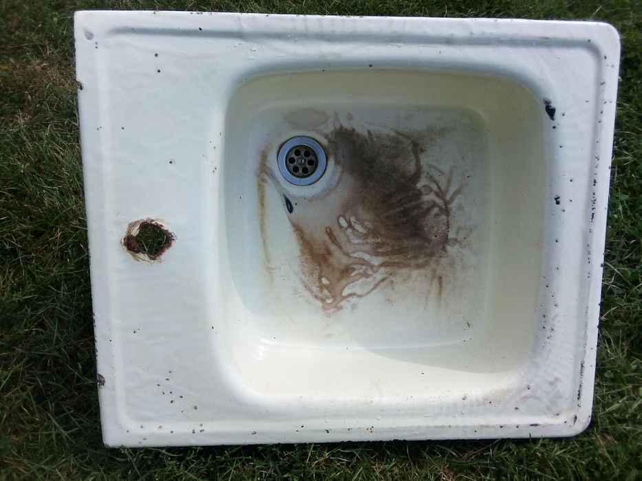 Мийка, раковина, умивальник з сифоном