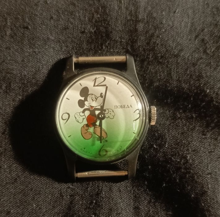 Редкие часы "Победа" Микки Маус
