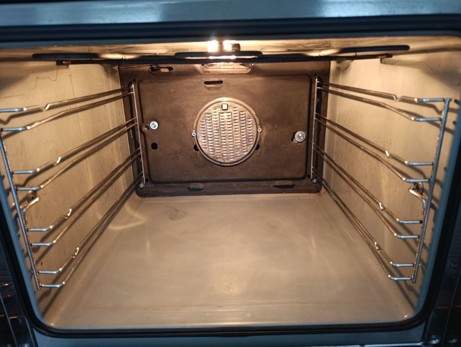 Forno elétrico Miele