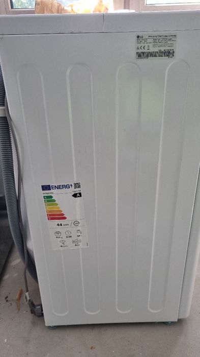 Pralka  LG ThinkQ  F2W