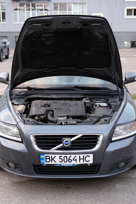 Авто Volvo V50 1,6D
