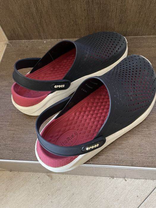 Продам кроксы, б/у, 23см