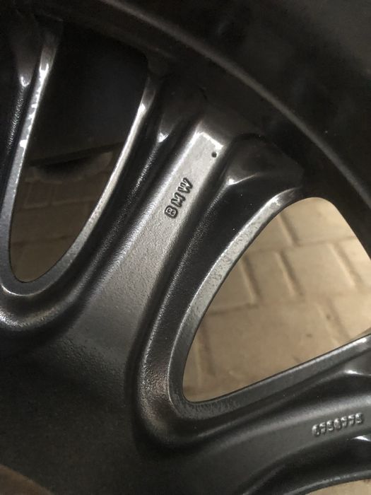 Диски со скатами r17  5/120 новые