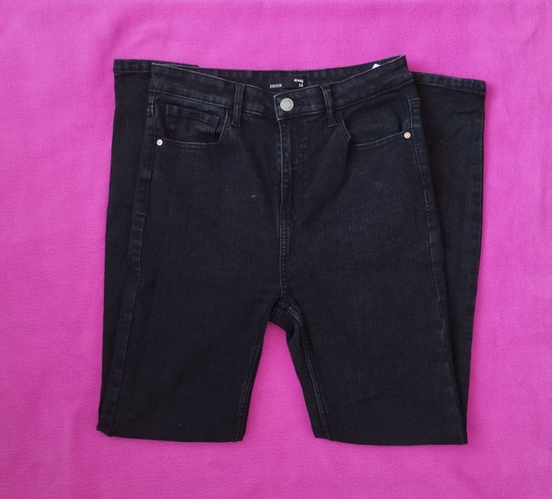 Czarne jeansy skinny