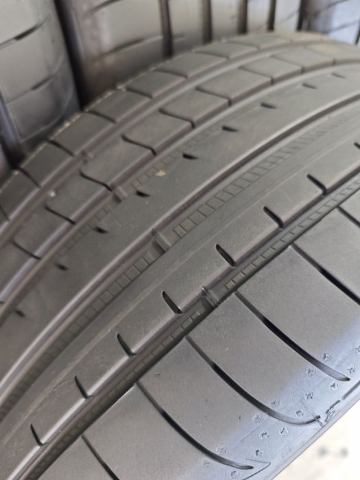 245/45/19 Goodyear