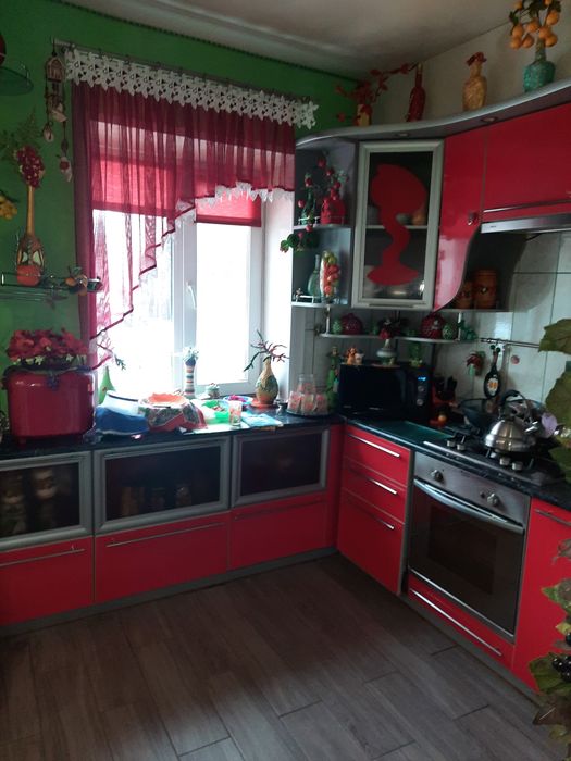 Кухня ,кухонный гарнитур