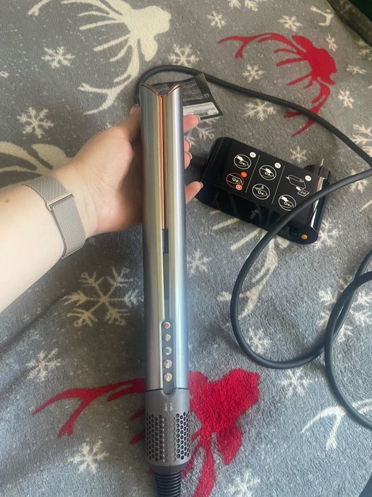 Dyson airstrait używany, w doskonałym stanie