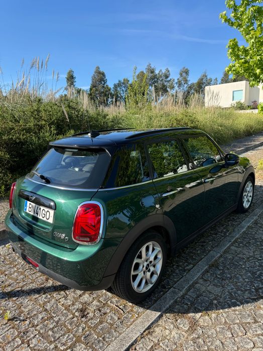 Mini Cooper D 5 portas 2018 ! Full extras !! Cor british Racing Green!!