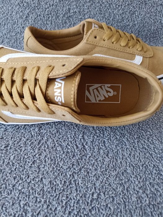 Vans Ward - R.40
