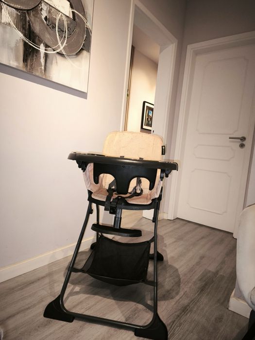 Cadeira de alimentação bebé