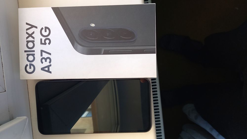 Продам Samsung A37