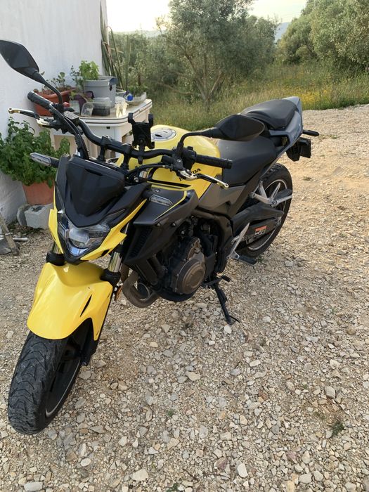 Honda cb500f 2021
