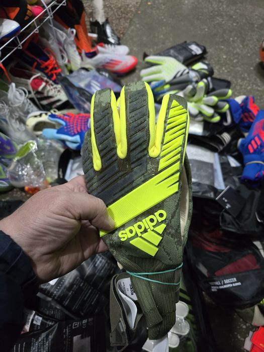 Воротарські рукавичкі adidas