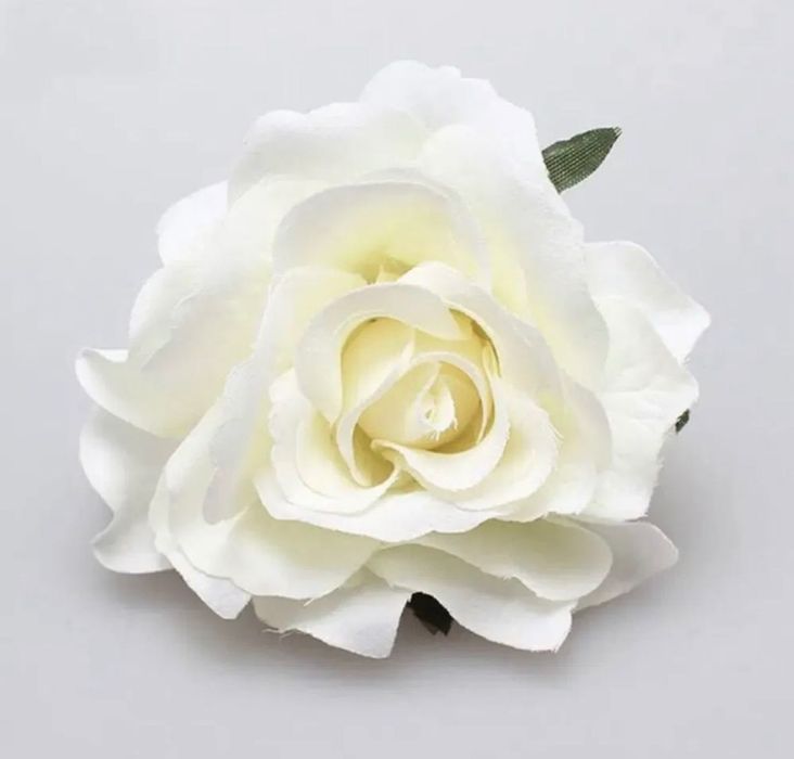 Квіти у волосся, три види