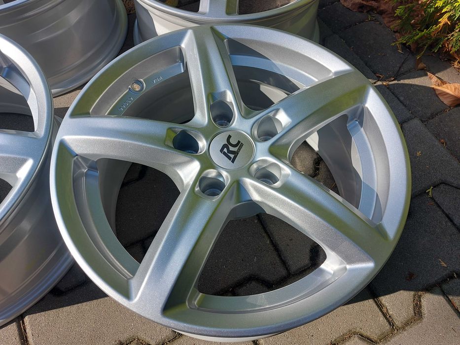 Felgi 16x7J 5x120 et35 BMW E36 E46 E90 E91 F30 F31 F32 F33 E81 RC_Nowe
