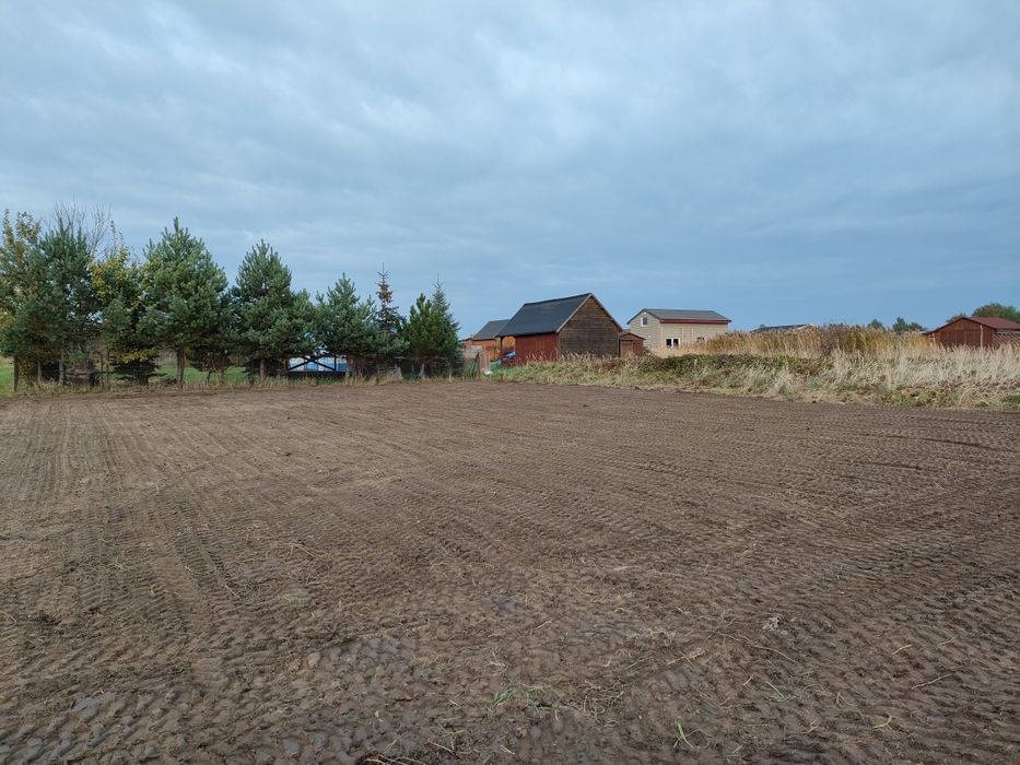 Usługi koparko-ladowarką, minikoparka, roboty ziemne