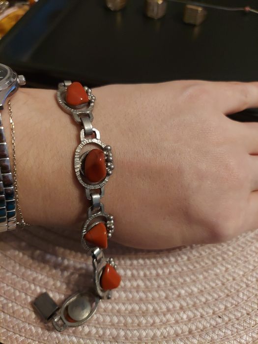 Bransoletka z kamieniami