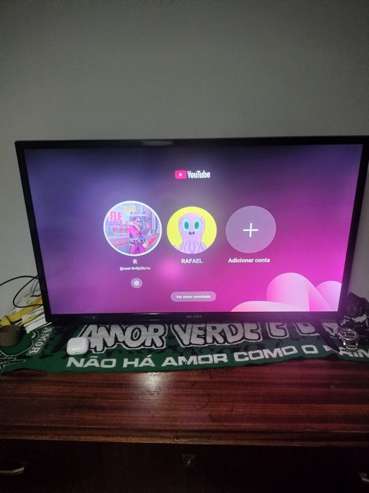 Vendo Smart TV android,com telecomando em bom estado