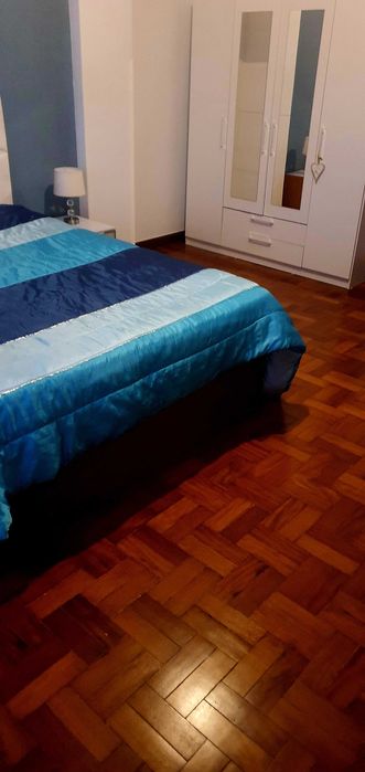 Quarto amplo para mulher