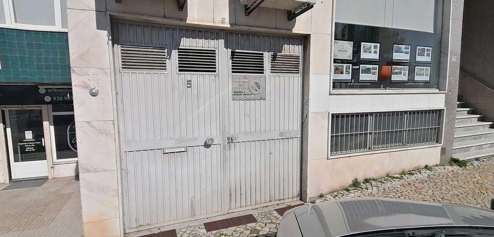 Garagem monte abraao perto estaçao c.Luz