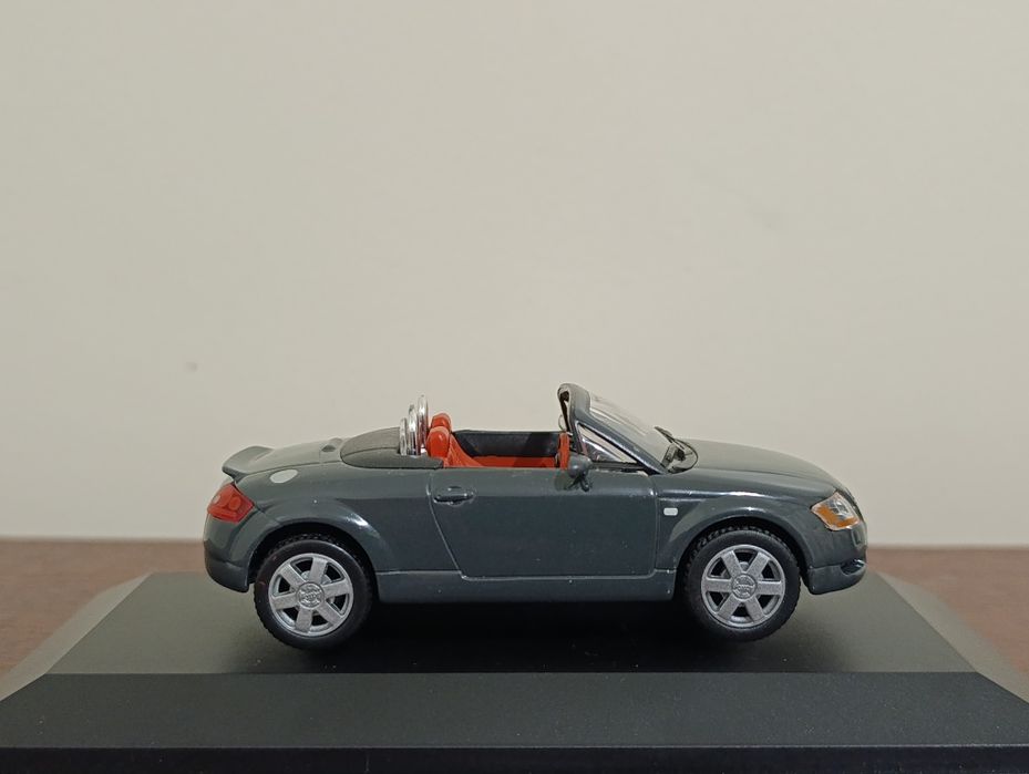 Audi TT Roadster 1/43