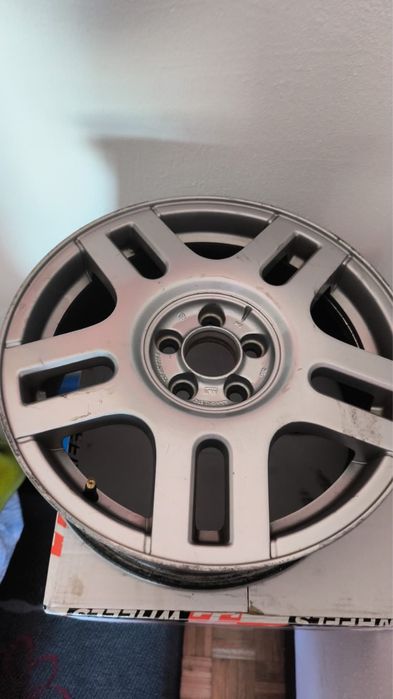 Conjunto de jantes VW Golf 4 originais (Montreal-I) em 16’