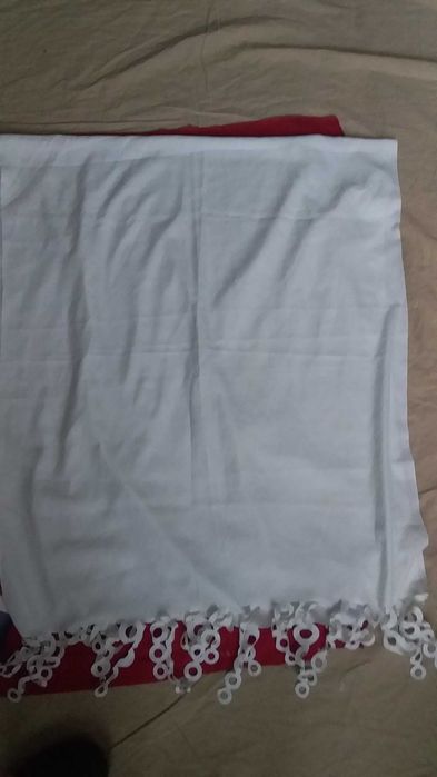 Тканина -шовк натуральний,може бути як шарф-1,66*0,70