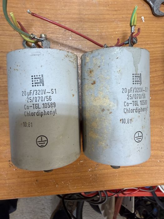 Kondensatory 20 uF 320V