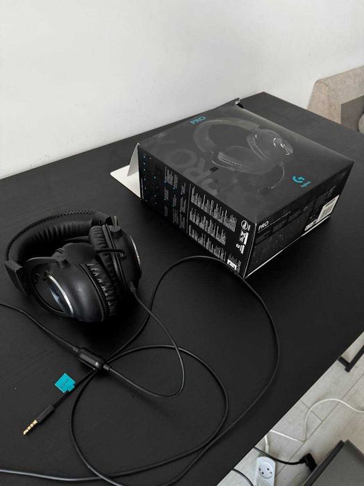 Продам ігрові навушники Logitech G Pro X