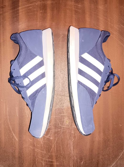 Ténis Adidas azul