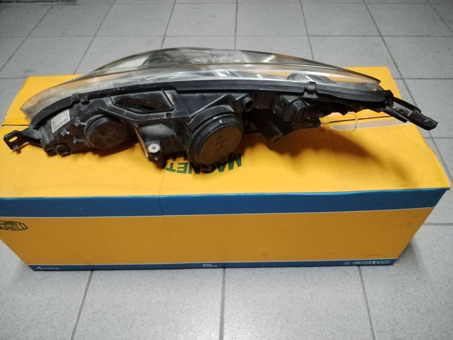 Óptica xenon Peugeot 407