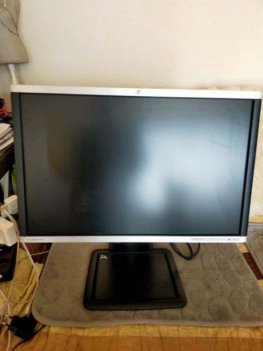 Monitor Hp Compaq LA 2405x
