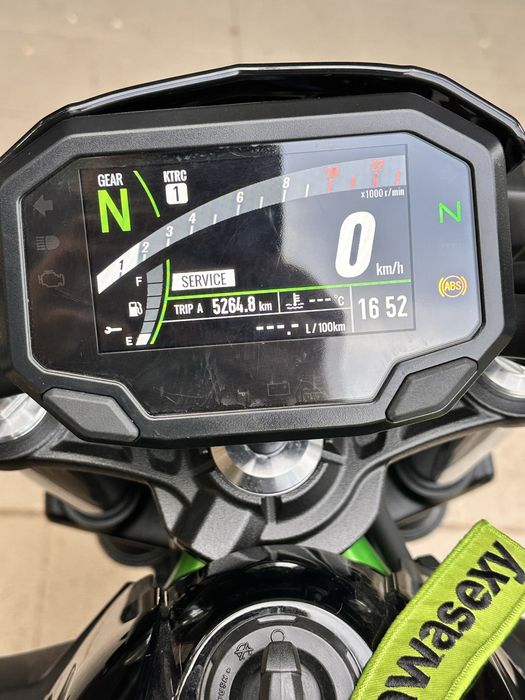 Kawasaki Z650 (2023) — Родной пробег 5 тыс. км, 1 владелец (ABS + Traction Control)