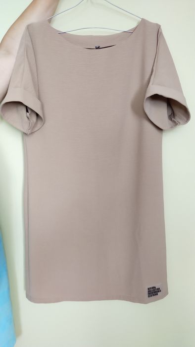 Жіноча літня сукня