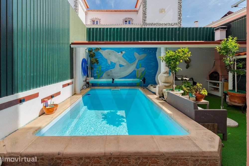 T3+2 Detached House with Swimming Pool and Independent Basement — Quinta do Conde