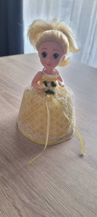 Laleczka babeczka - Cupcake Surprise, edycja ślubna
