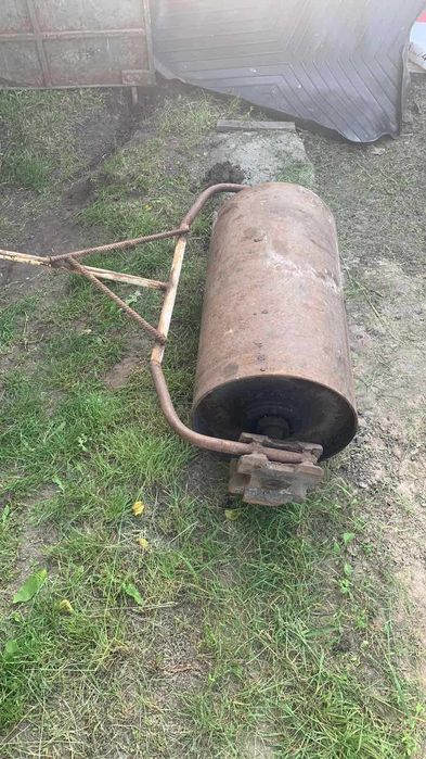 Каток садовый для газона