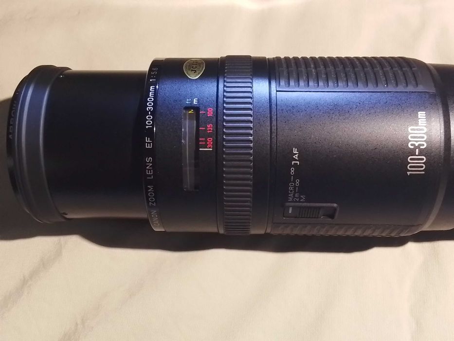 Canon zoom lens 100-300mm 1:5.6