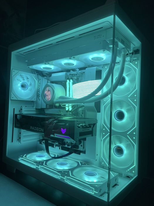 GAMING PC Ryzen 7 7800X3D / RX 7800 XT / 32GB DDR5 / NZXT H9 / GWARANC