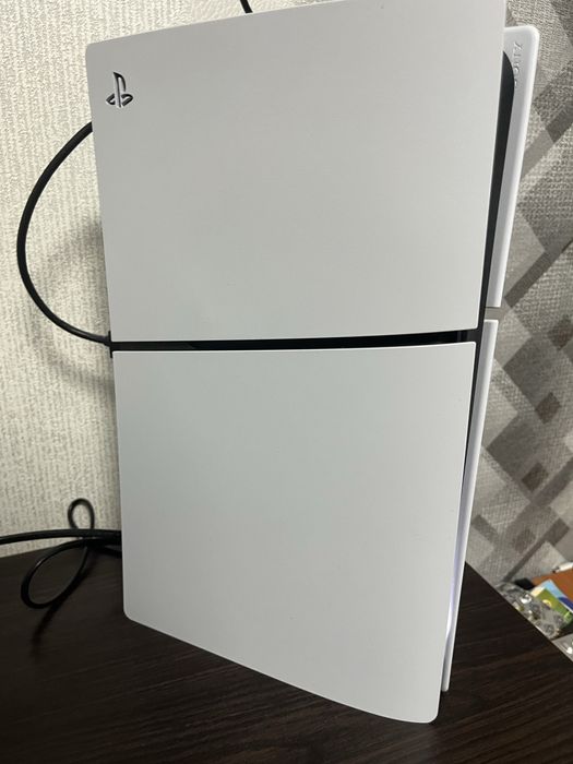 Продам ps5  идеал