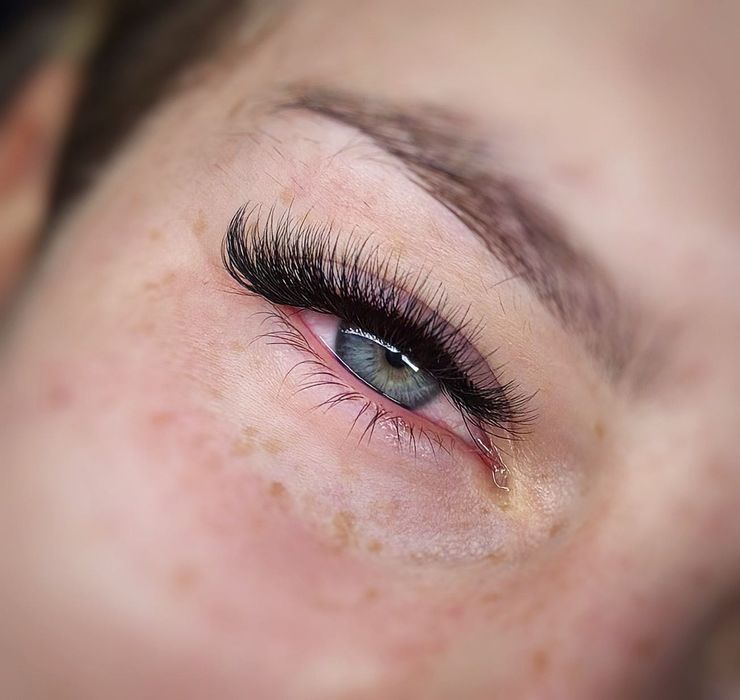 Przedłużanie rzęs