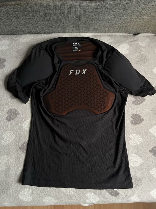Koszulka z ochraniaczem fox buzer baseframe pro rozm. XL