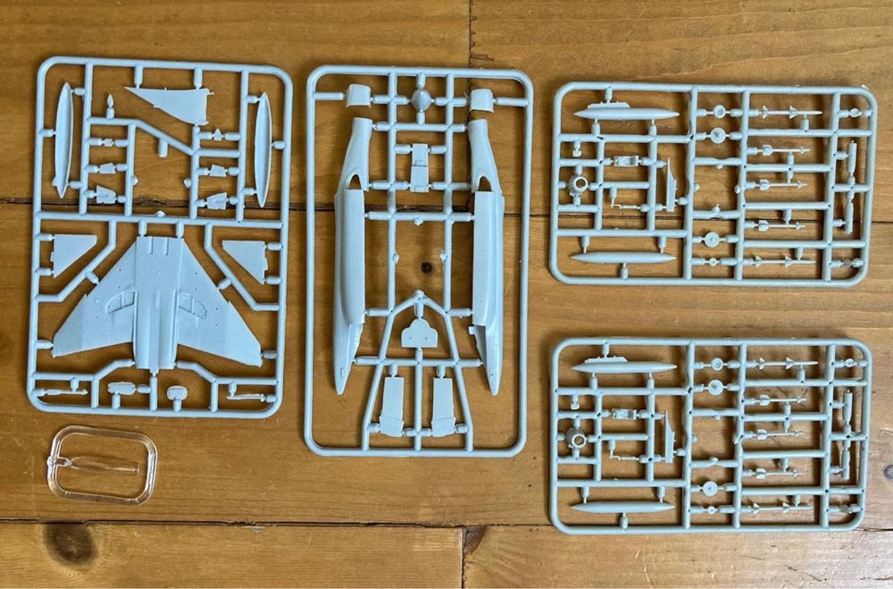 Комплект сборных моделей