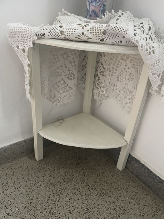 Móvel aparador de canto