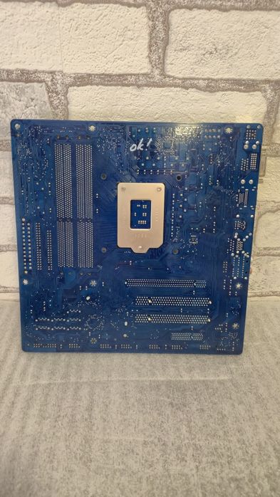 Комплект материнська плата Gigabyte GA-H55M-USB3 + Intel core i3-560, s1156, 4xddr3, USB 3.0. VGA/DVI/HDMI/DP