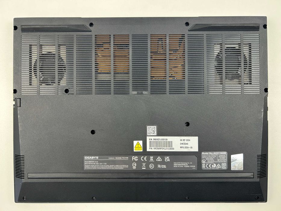 Ігровий ноутбук Gigabyte RC56 16" 165Гц i7-13620H 16GB DDR5 RTX 4060 NVMe SSD BIOS