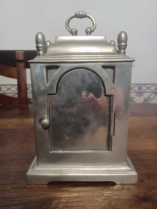Relógio de Mesa em estanho